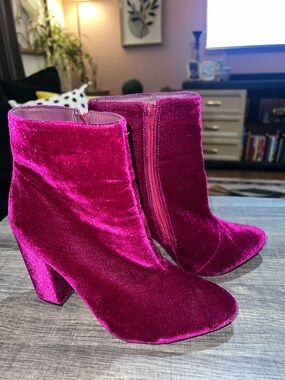 Shoe Dazzle Fuchsia Velvet Ankle Booties